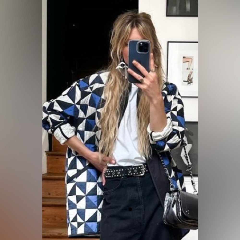 EUC Isabel Marant jacket. Reversible. One size. Black, white, blue in color.